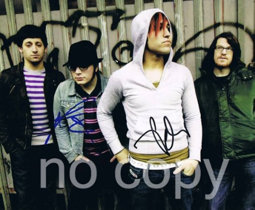 Fall Out Boy フォールアウトボーイ　直筆サイン入りCD 貴重】Fall Out Boy フォールアウトボーイ 直筆サインCD - メルカリ